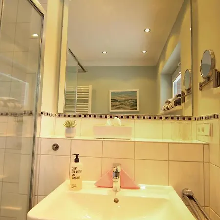 Nyaraló Ferienhaus-oene *